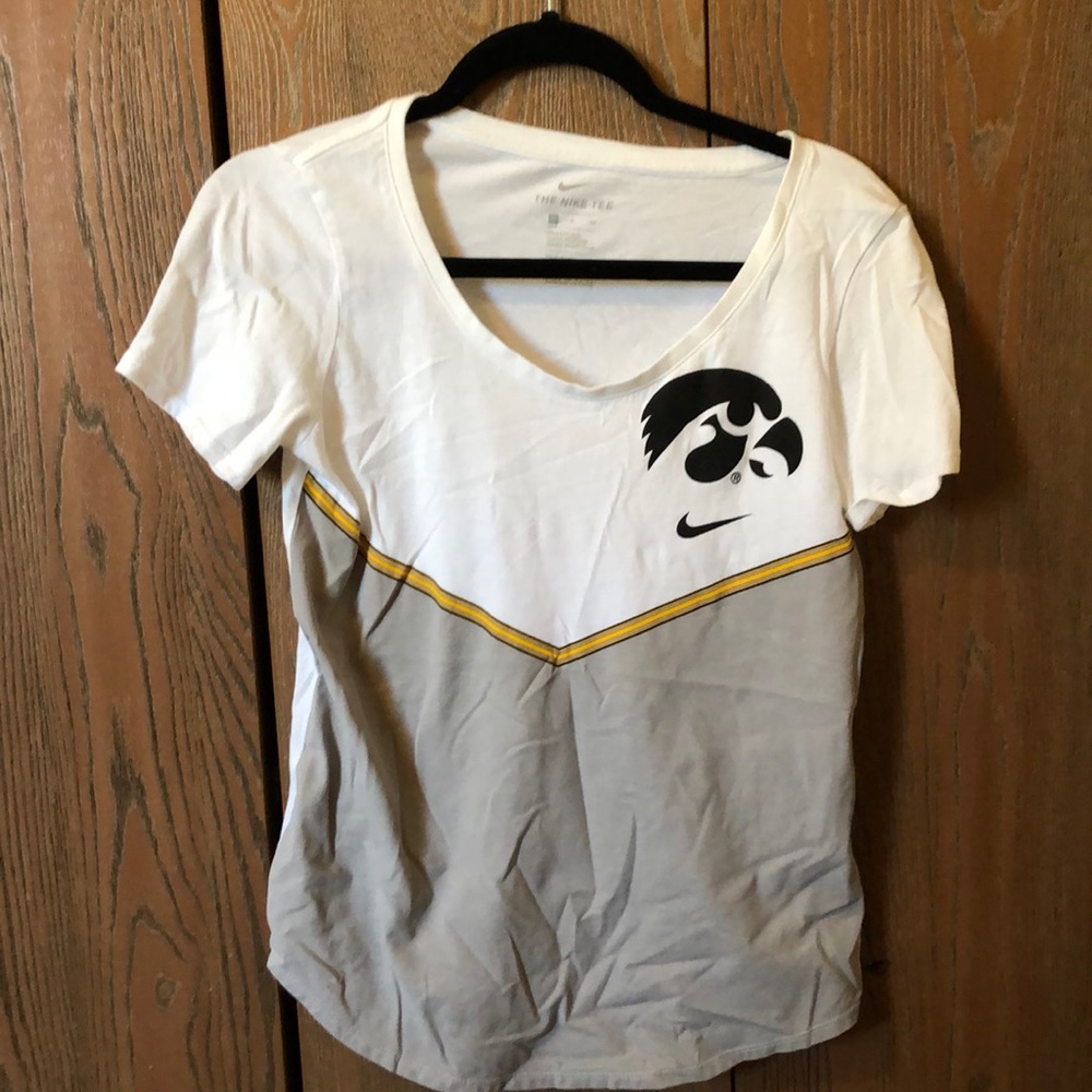 Nike Iowa Hawkeye T shirt